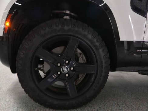Used 2021 Land Rover Defender 110 X-Dynamic HSE AWD/4WD image 7