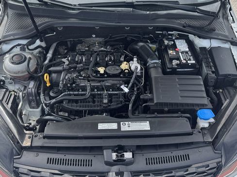 Used 2019 Volkswagen GTI SE FWD image 10
