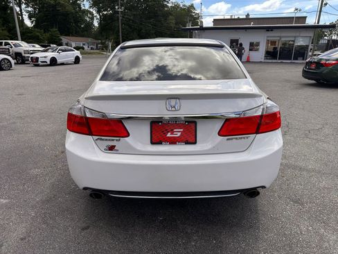 Used 2013 Honda Accord Sport image 4