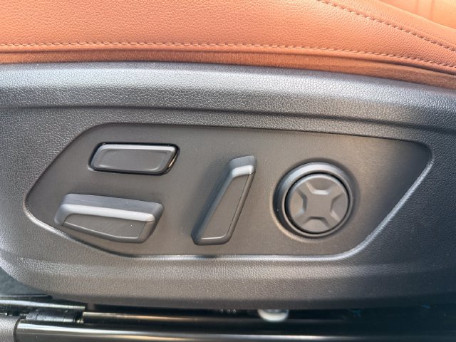 Certified 2023 Kia Sorento SX Prestige AWD/4WD image 12