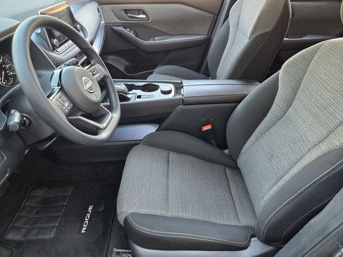 Used 2023 Nissan Rogue SV AWD/4WD image 9