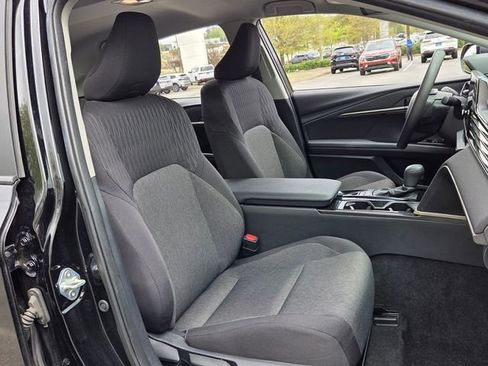 Used 2025 Toyota Camry LE image 17