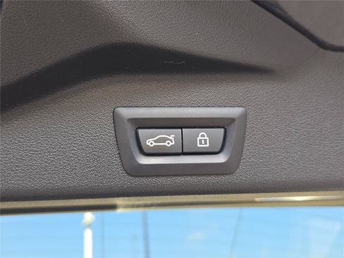 Used 2022 BMW X5 sDrive40i RWD image 8