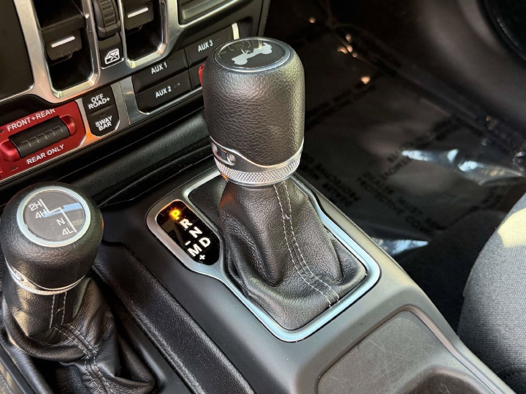 Used 2026 Jeep Wrangler Unlimited Rubicon AWD/4WD image 19