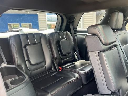 Used 2018 Ford Explorer Sport w/ Equipment Group 401A AWD/4WD image 15