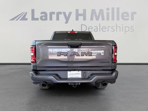 New 2026 RAM 1500 Express AWD/4WD image 4