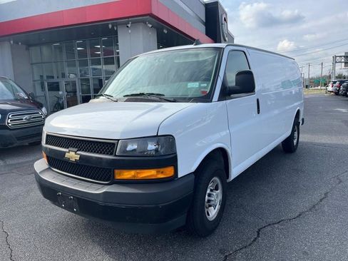 Used 2021 Chevrolet Express 2500 Extended w/ Driver Convenience Package image 3