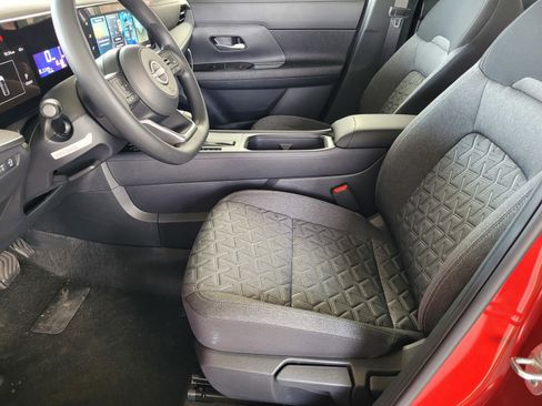 New 2026 Nissan Kicks SV w/ SV Premium Package image 9