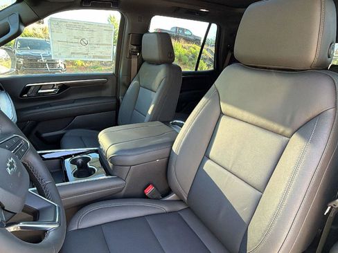 New 2026 Chevrolet Tahoe Z71 w/ Comfort Package AWD/4WD image 4