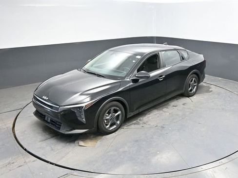 Used 2025 Kia K4 FWD image 38