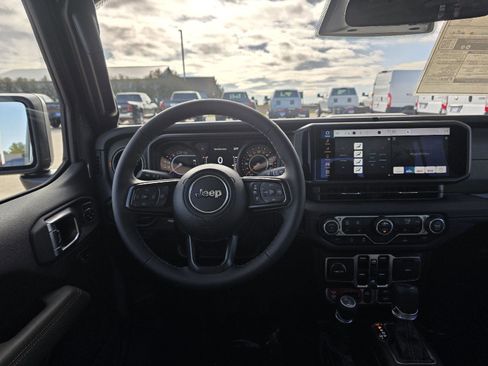 New 2026 Jeep Gladiator Mojave image 3