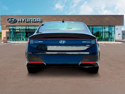 New 2025 Hyundai Sonata Limited image 6