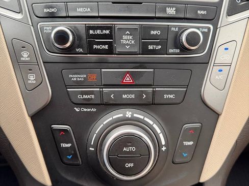 Used 2017 Hyundai Santa Fe Sport w/ 2.4L Tech Package 04 AWD/4WD image 41