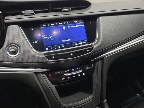 Used 2020 Cadillac XT5 Luxury FWD image 17