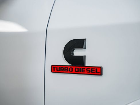 Used 2021 RAM 2500 Laramie w/ Night Edition image 14