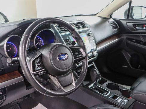 Used 2018 Subaru Outback 2.5i Limited w/ Popular Package #2 image 23