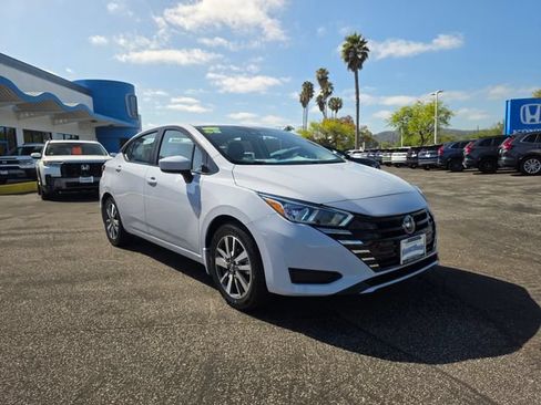 Used 2024 Nissan Versa SV w/ Trunk Package FWD image 4