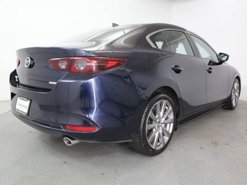 Used 2019 MAZDA MAZDA3 Sedan w/ Preferred Package FWD image 9
