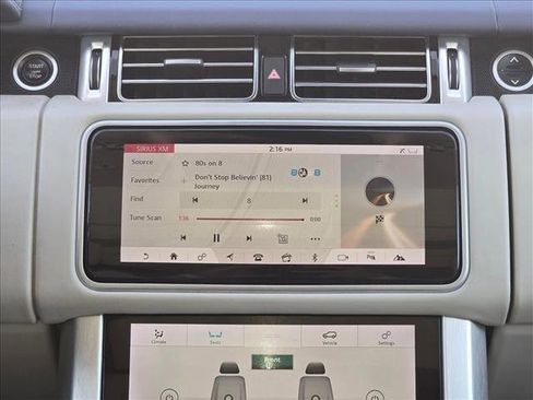 Used 2018 Land Rover Range Rover HSE image 13