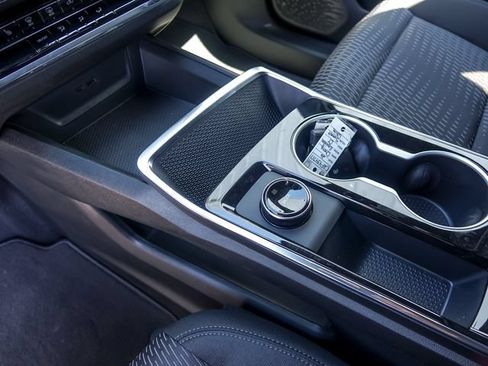 New 2026 Chevrolet Equinox LT w/ Safety and Technology Package FWD image 27