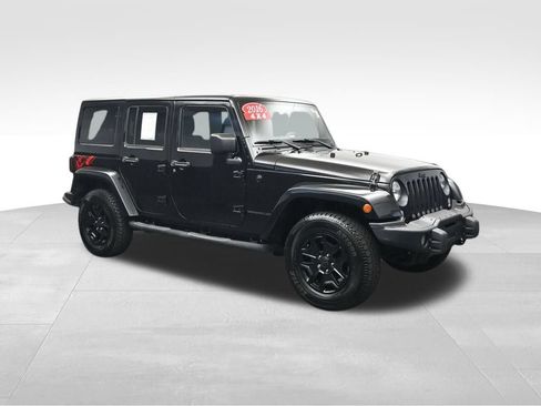 Used 2016 Jeep Wrangler Unlimited Sahara AWD/4WD image 7