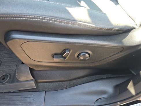 Used 2022 RAM 1500 Big Horn AWD/4WD image 16