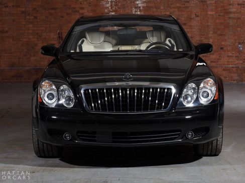 Used 2009 Maybach 62 S RWD image 8