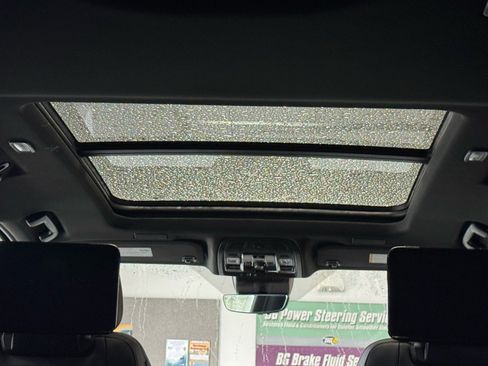 New 2026 GMC Yukon XL Denali image 12