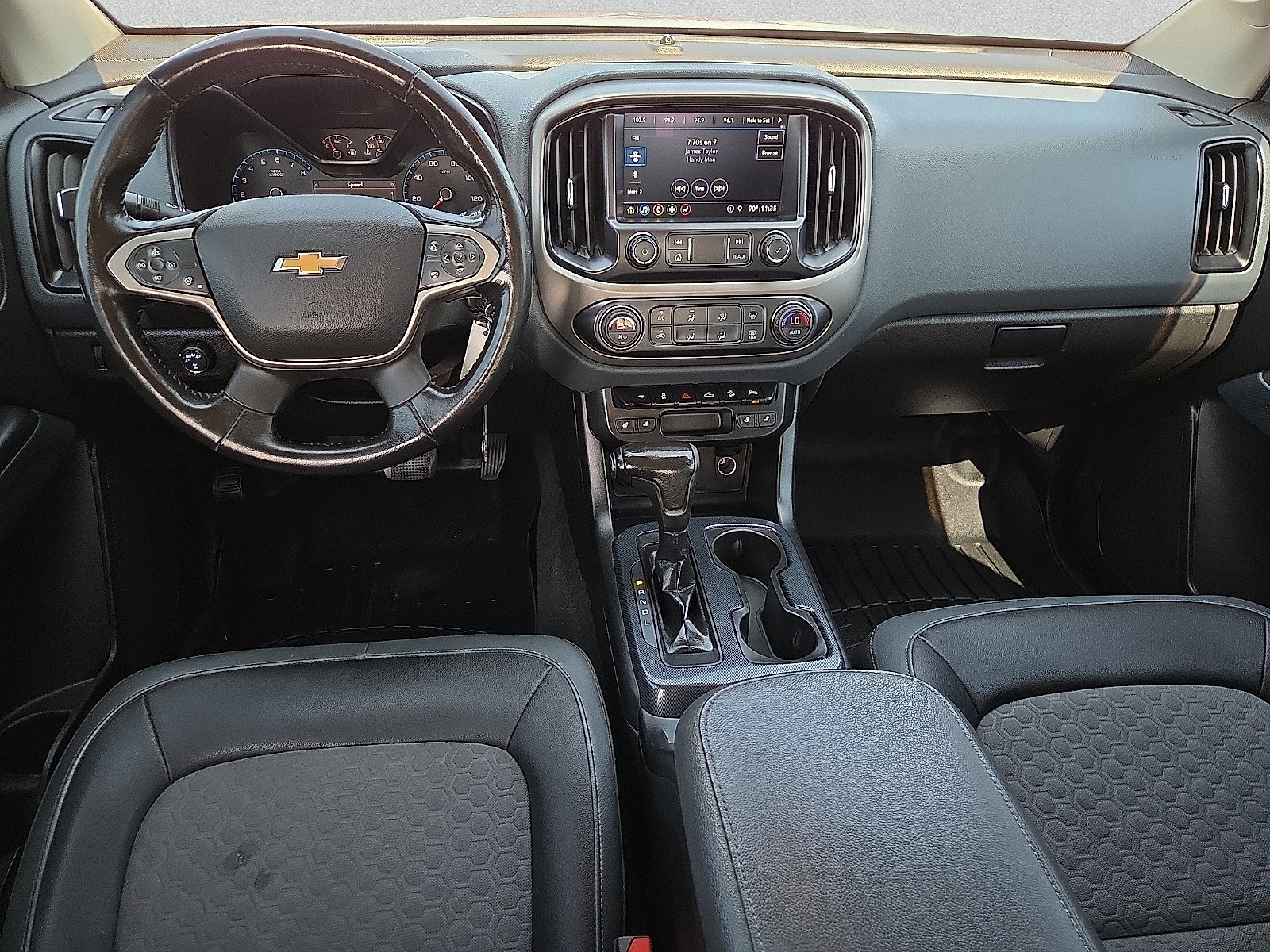 Used 2020 Chevrolet Colorado Z71 AWD/4WD image 11