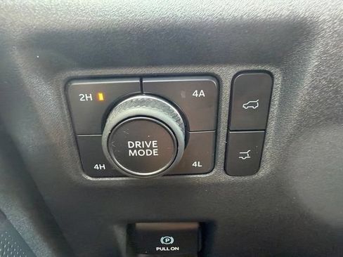 Used 2025 Ford Expedition Max Active AWD/4WD image 35
