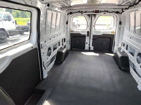 New 2024 Ford Transit 250 Low Roof RWD image 15