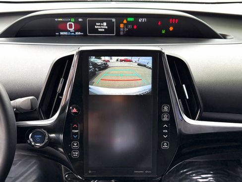 Used 2022 Toyota Prius Prime XLE image 26