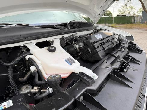 Used 2025 Chevrolet Express 2500 RWD 2500 135 image 25