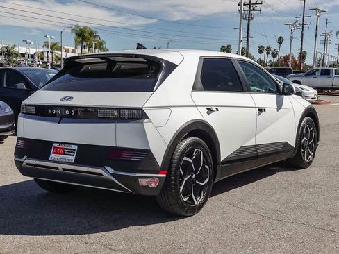 Used 2024 Hyundai Ioniq 5 SEL image 4