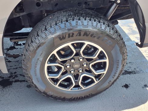 Used 2023 Ford F150 4x4 SuperCrew image 26