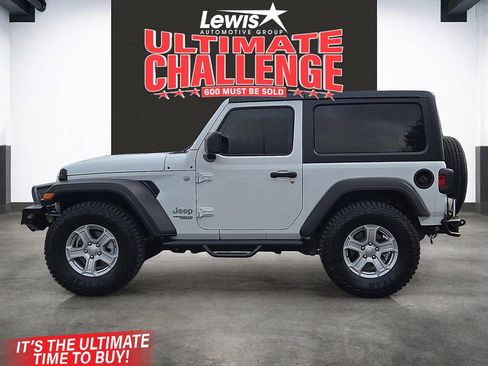 Used 2021 Jeep Wrangler Sport S image 2