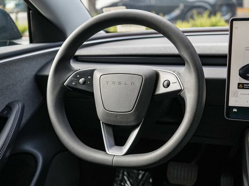Used 2025 Tesla Model 3 Long Range RWD image 14
