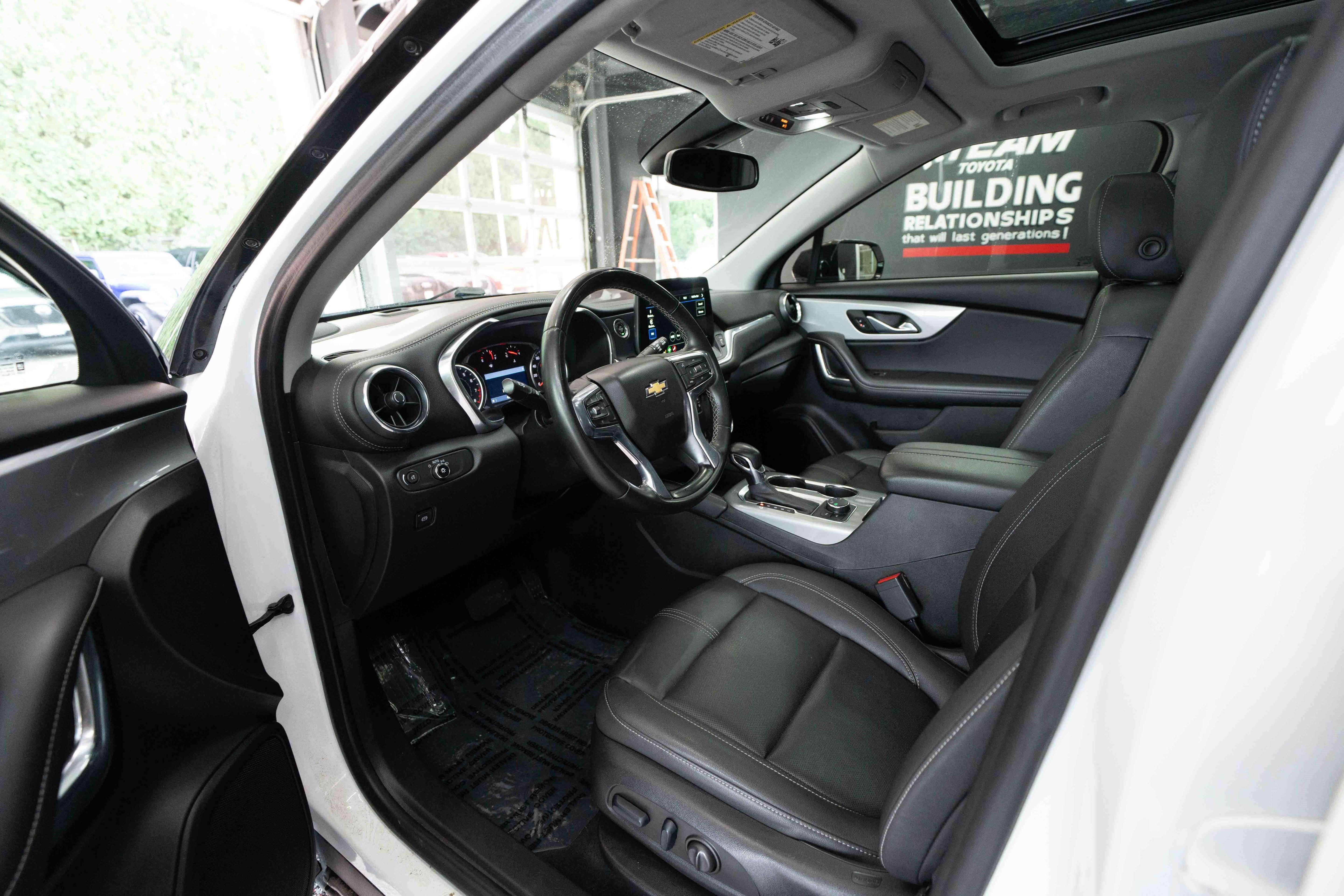Used 2023 Chevrolet Blazer LT AWD/4WD image 8