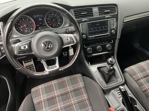 Used 2017 Volkswagen GTI S FWD image 11
