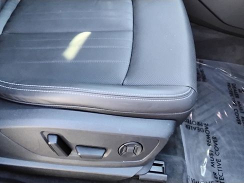 Used 2023 Audi e-tron Premium Plus w/ Premium Plus Package image 22