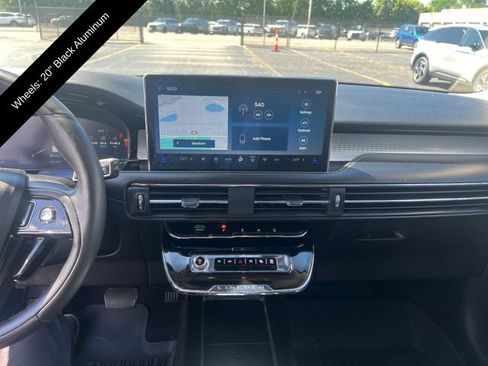 Certified 2023 Lincoln Corsair AWD w/ Equipment Group 101A image 22