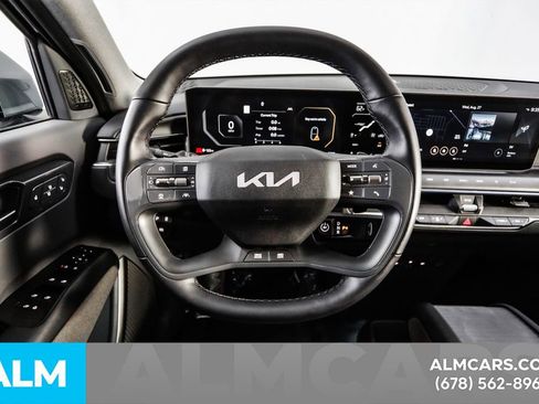 Used 2024 Kia EV9 Land image 30