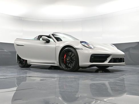 Certified 2023 Porsche 911 Targa 4 GTS AWD/4WD image 39