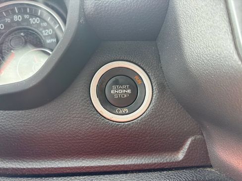 Used 2023 RAM 1500 Big Horn AWD/4WD image 27