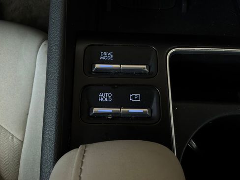 Used 2025 Hyundai Sonata SEL FWD image 23