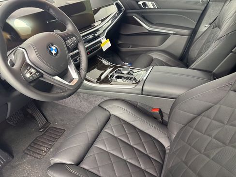 New 2026 BMW X5 xDrive40i w/ Climate Comfort Package AWD/4WD image 14