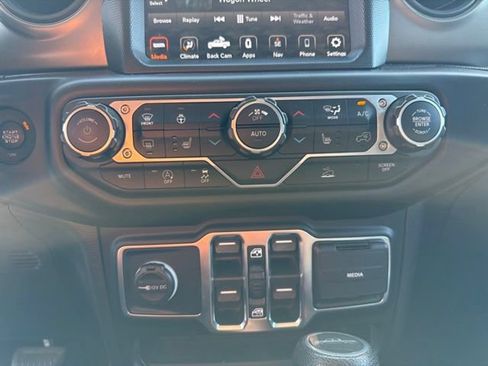 Used 2021 Jeep Gladiator Sport AWD/4WD image 17