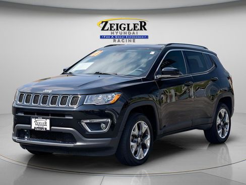Used 2021 Jeep Compass Limited w/ Elite Interior Group AWD/4WD image 3