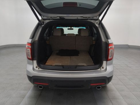 Used 2015 Ford Explorer XLT w/ Equipment Group 202B image 29