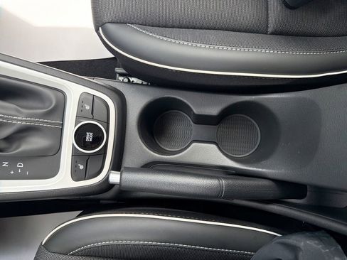 Certified 2026 Hyundai Venue SEL FWD image 29